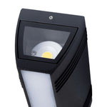 Górna część nowoczesnej zewnętrznej lampy LED na białym tle.