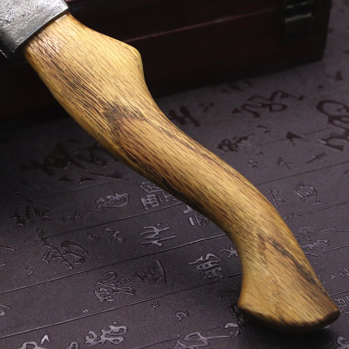 Topór Survivalowy Japoński z Kutej Stali DC53 – Narzędzie do Biwakowania i Bushcraftu 4