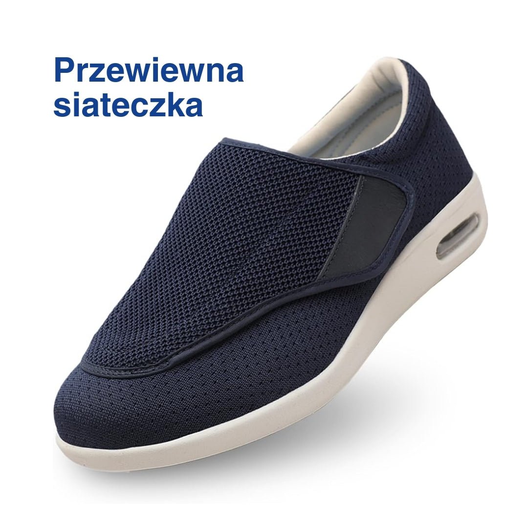 Zbliżenie granatowych butów przyjaznych dla diabetyków na białym tle